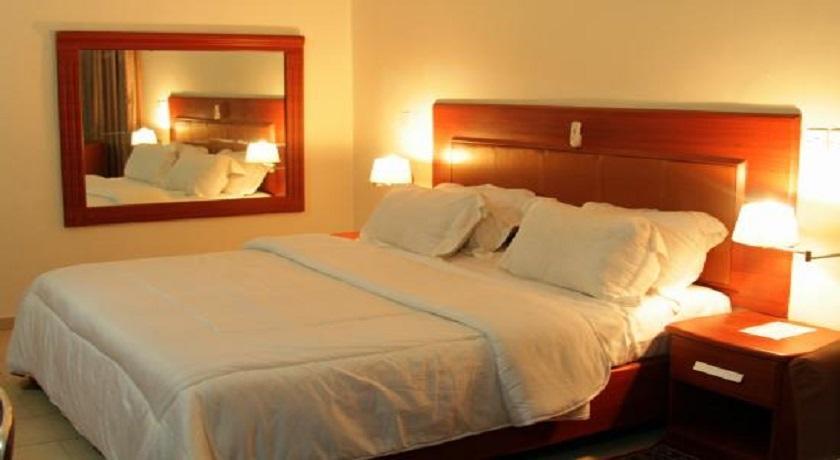 Golden Tulip Warri Airport Hotel Effurun 외부 사진